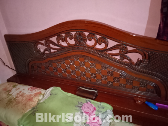 বক্স খাট/ ওয়াল শোকেস